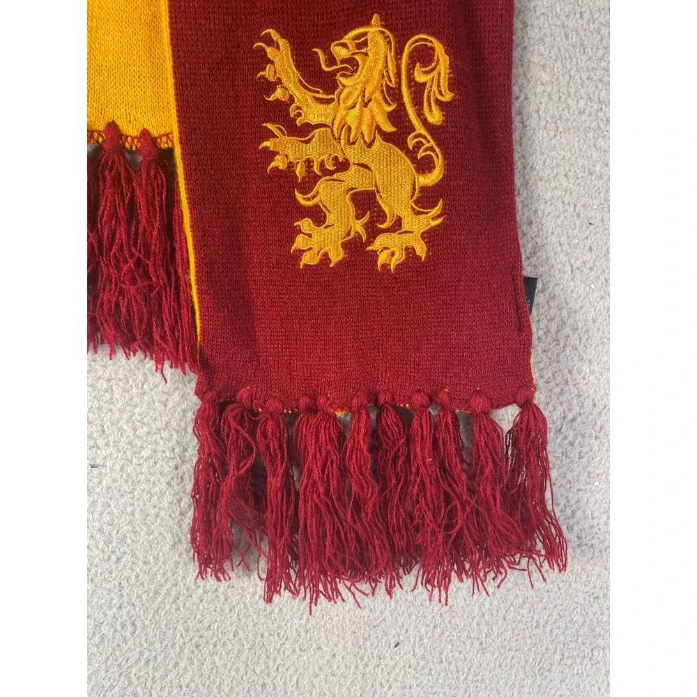 Harry Potter Gryffindor Scarves Lot 2 Universal Studios Wizarding World Red Gold